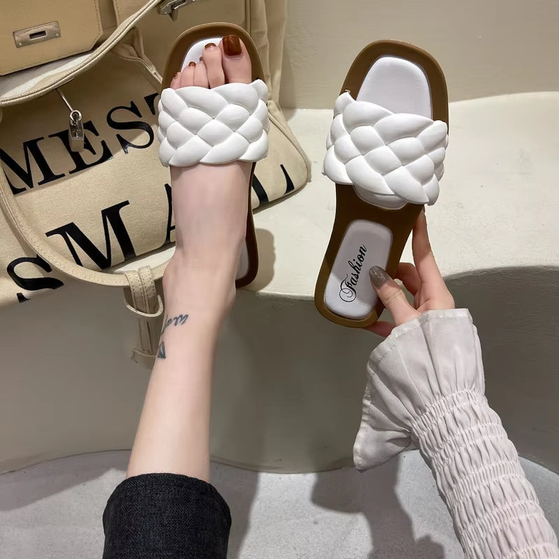 New Fashion Women Girls Summer Outdoor Flat Sandal Beach Shoes Slides Korean Style Outdoor Daily Casual Shopping Slipper